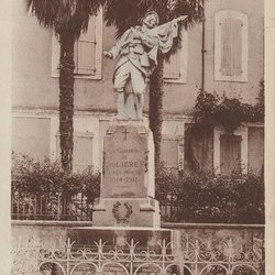 Monument aux morts Carte postale ancienne de la ville de Molières 82