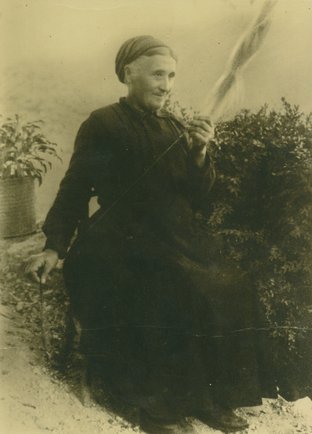 Mme Veronique Sahuc 1880-1942