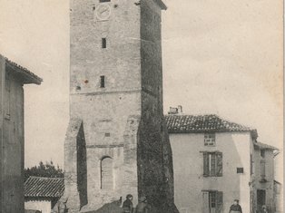 Carte postale de la Tour de l’Horloge, expédition le 04-08-1935 Carte postale de la tour de Molières
