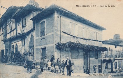 Haut de la ville, maisons à colombages, 1925 Carte postale ancienne de la ville de Molières 82
