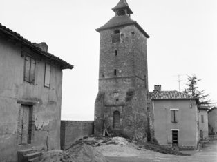 Tour de l’Horloge, 1969, A. Ferlin © Inventaire général Région Occitanie Photo de la tour